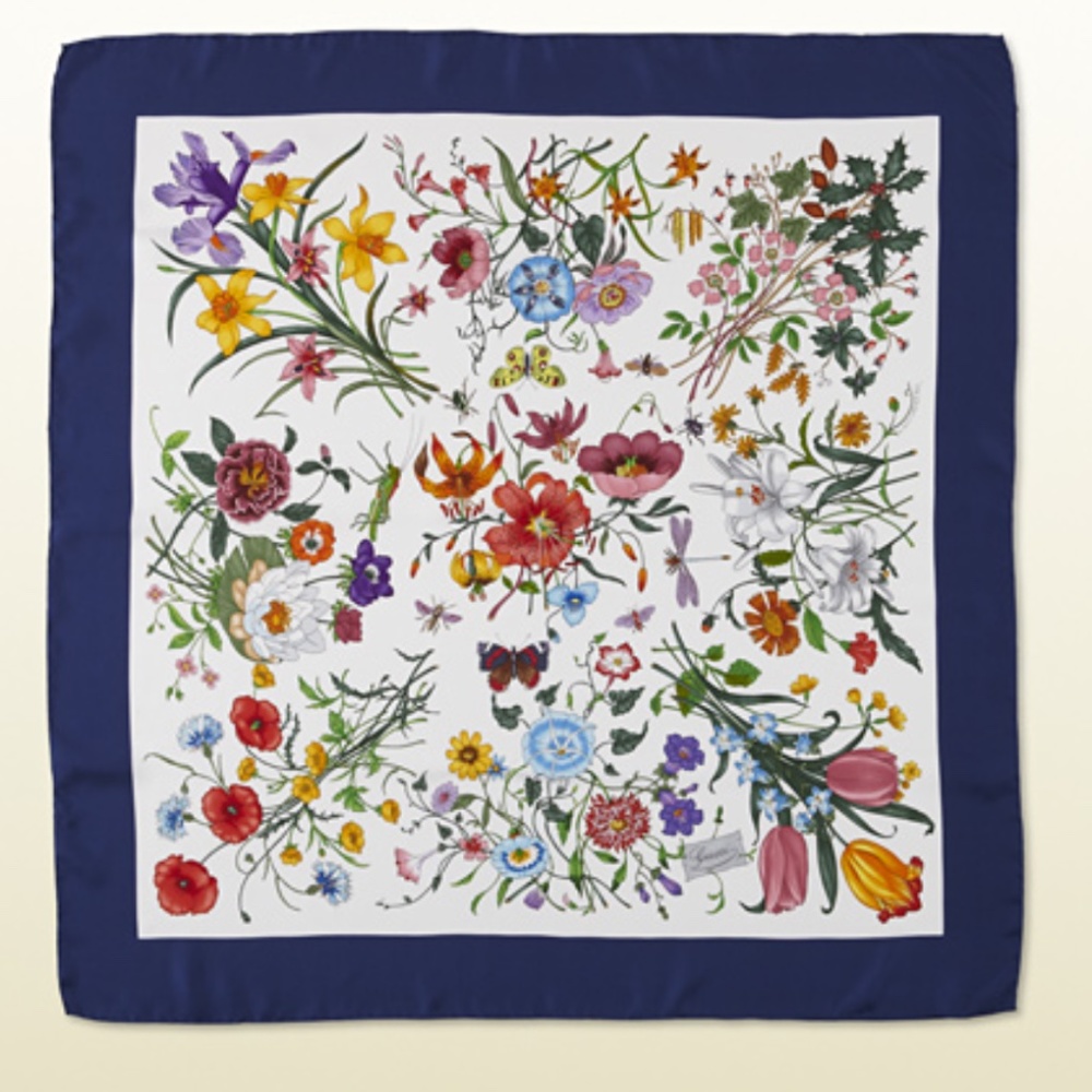 Gucci Scarf Iconic Floral Print Multicolor Blue Silk Wrap with Gucci box